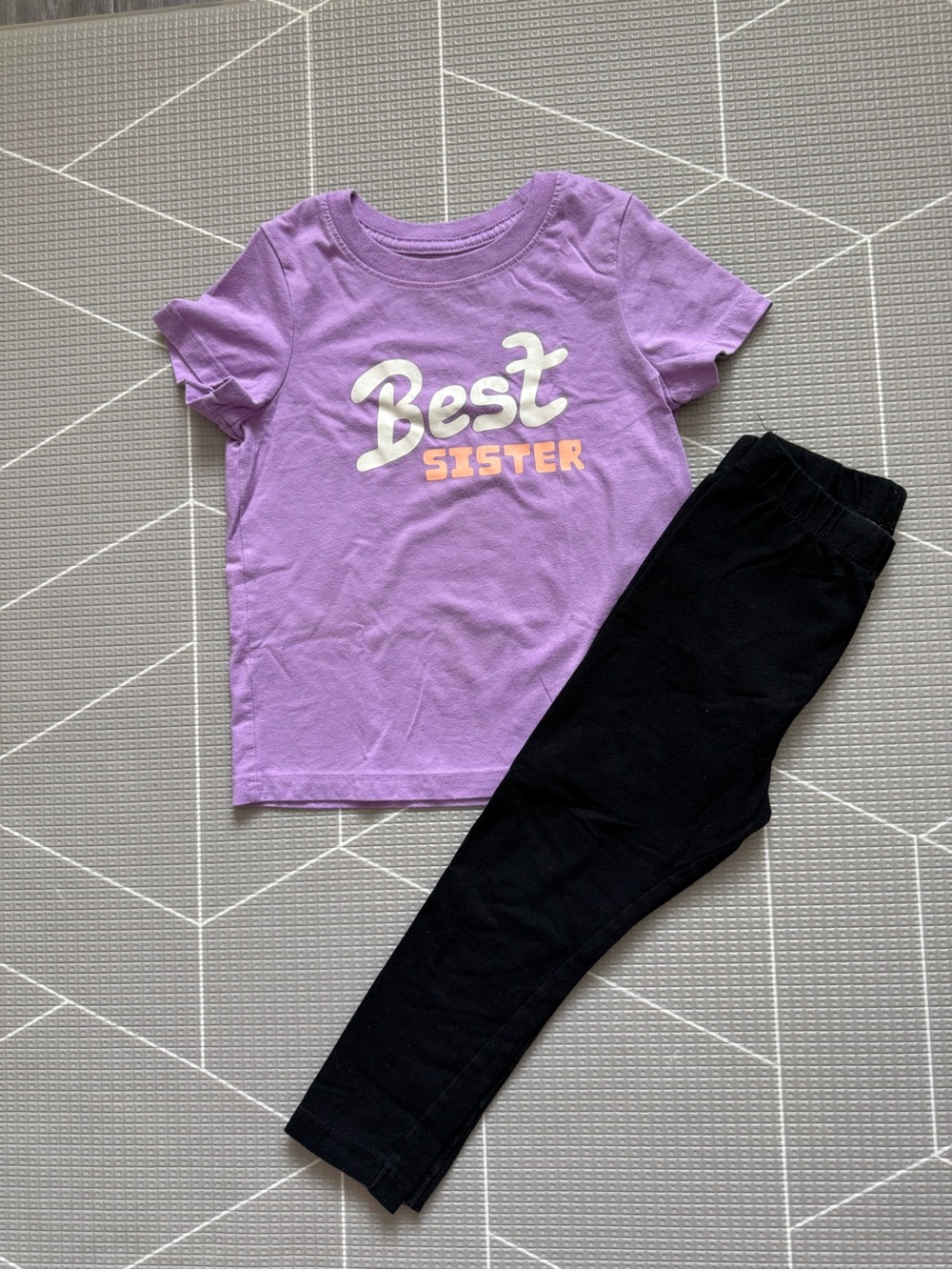 Cat & Jack|Baby girl/toddler set,Black Leggings & purple BEST SISTER cute tee•3T